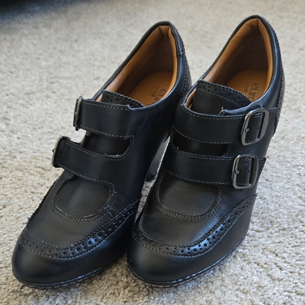 Chic Black Double Strap Heels